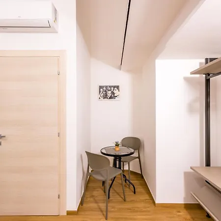 Guest Bellini * נאפולי