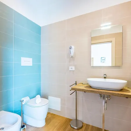 Guest Bellini * נאפולי