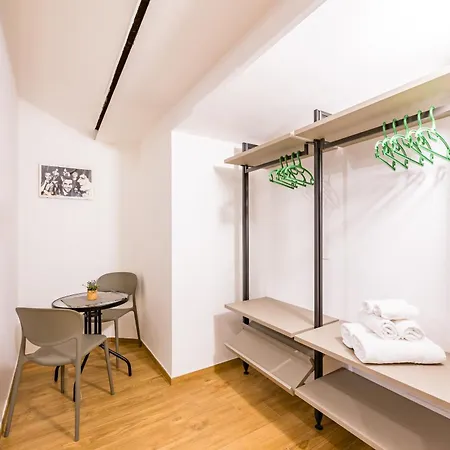 Guest Bellini Apartament Neapol